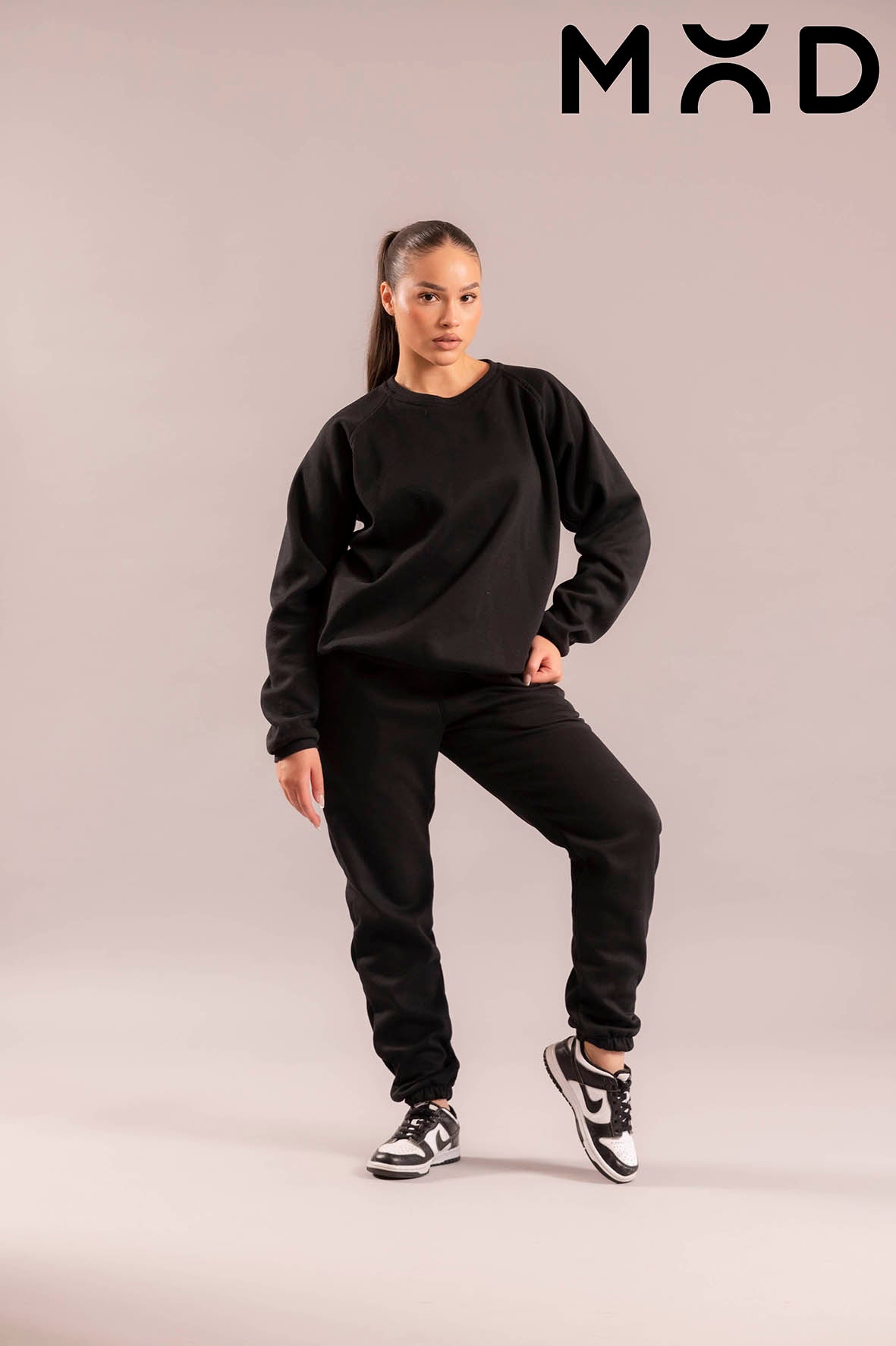Comfy Basic Negro