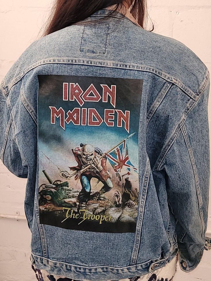 🤘🔥 CHAQUETA JEAN IRON MAIDEN – EL METAL TAMBIÉN SE VISTE 🎸⚡
