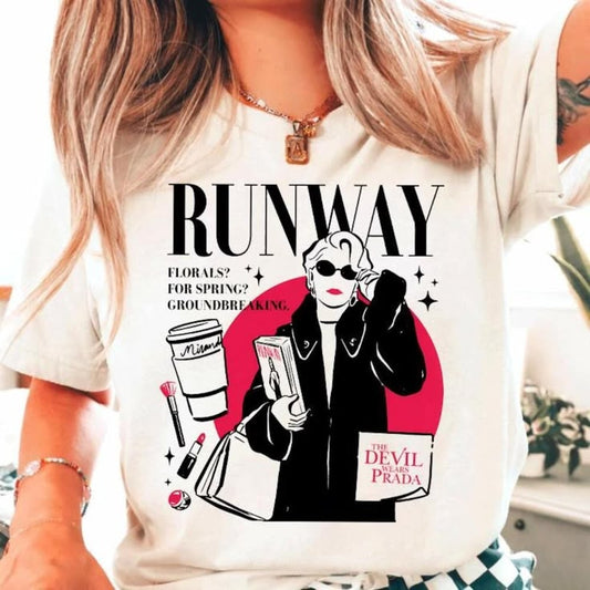 👠 ☕ CAMISETA EL DIABLO VISTE A LA MODA  – RUNWAY EDITORIAL ☕ 👠