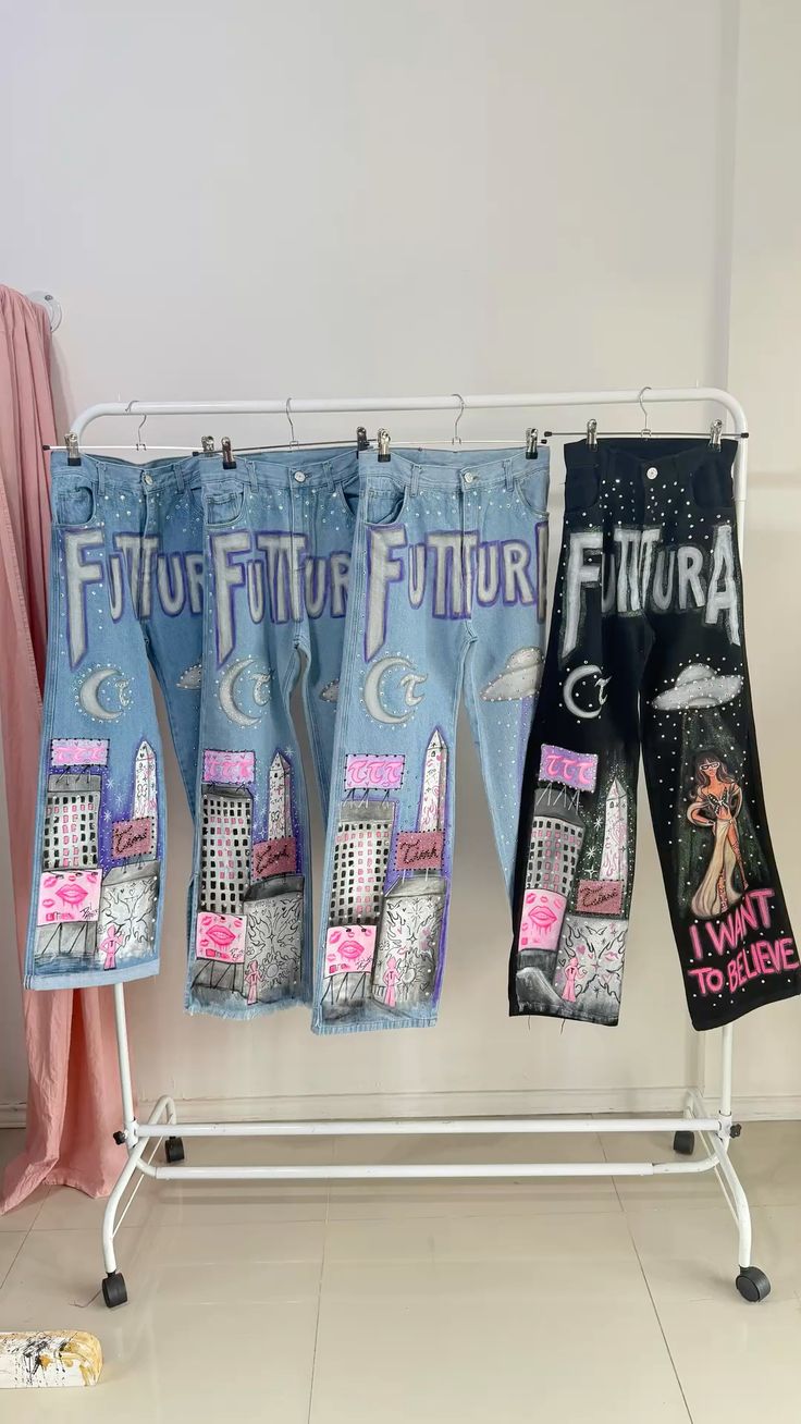 💖🔥 PANTALÓN JEAN TINI – EL COMPLEMENTO PERFECTO PARA TU OUTFIT 🎤✨