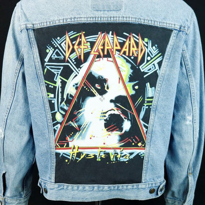 🐆🔥 CHAQUETA JEAN DEF LEPPARD – EL ROCK NUNCA PASA DE MODA 🎸⚡