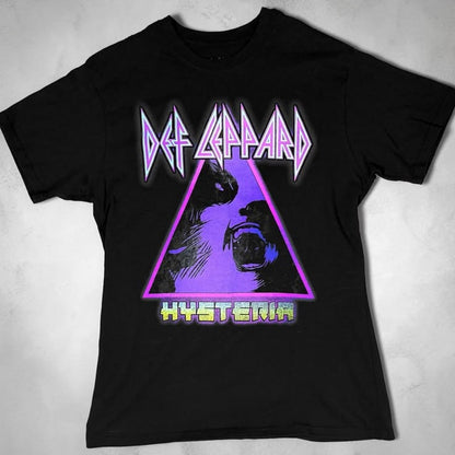 🐆🔥 CAMISETA DEF LEPPARD – EL ROCK NUNCA PASA DE MODA 🎸⚡