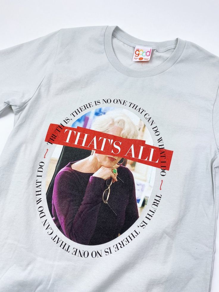 👠 ☕ CAMISETA EL DIABLO VISTE A LA MODA  – RUNWAY EDITORIAL ☕ 👠