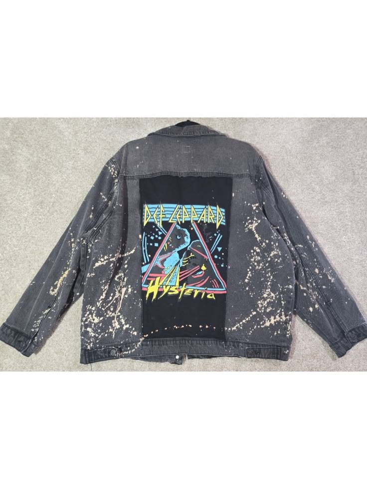 🐆🔥 CHAQUETA JEAN DEF LEPPARD – EL ROCK NUNCA PASA DE MODA 🎸⚡
