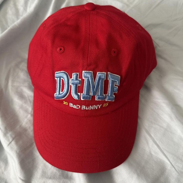 🧢📸 Gorra Bad Bunny Debe Debí Tirar Más Fotos🐰🔥