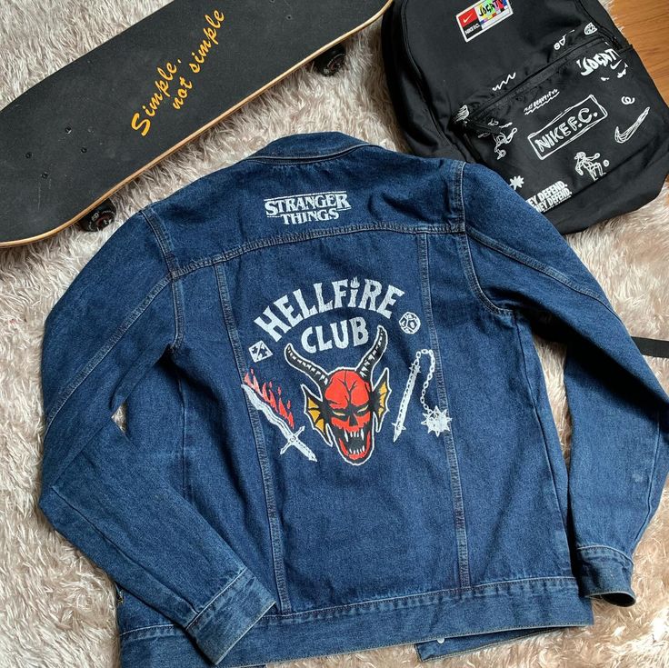 🧥⚡ Chaqueta Jean Stranger Things